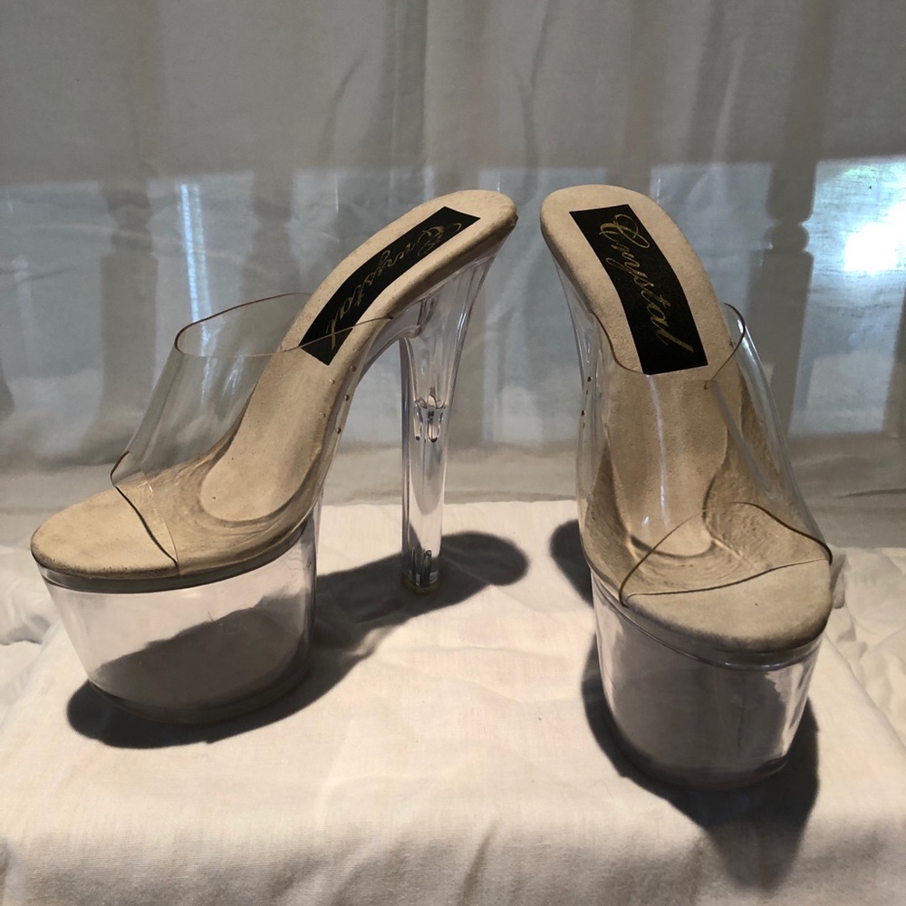 Crystal clear open-toes pumps w/ 6” heel